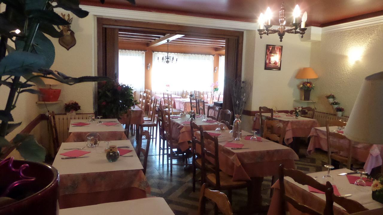 Hotel La Renaissance à Saint-Cirgues-en-Montagne Extérieur photo