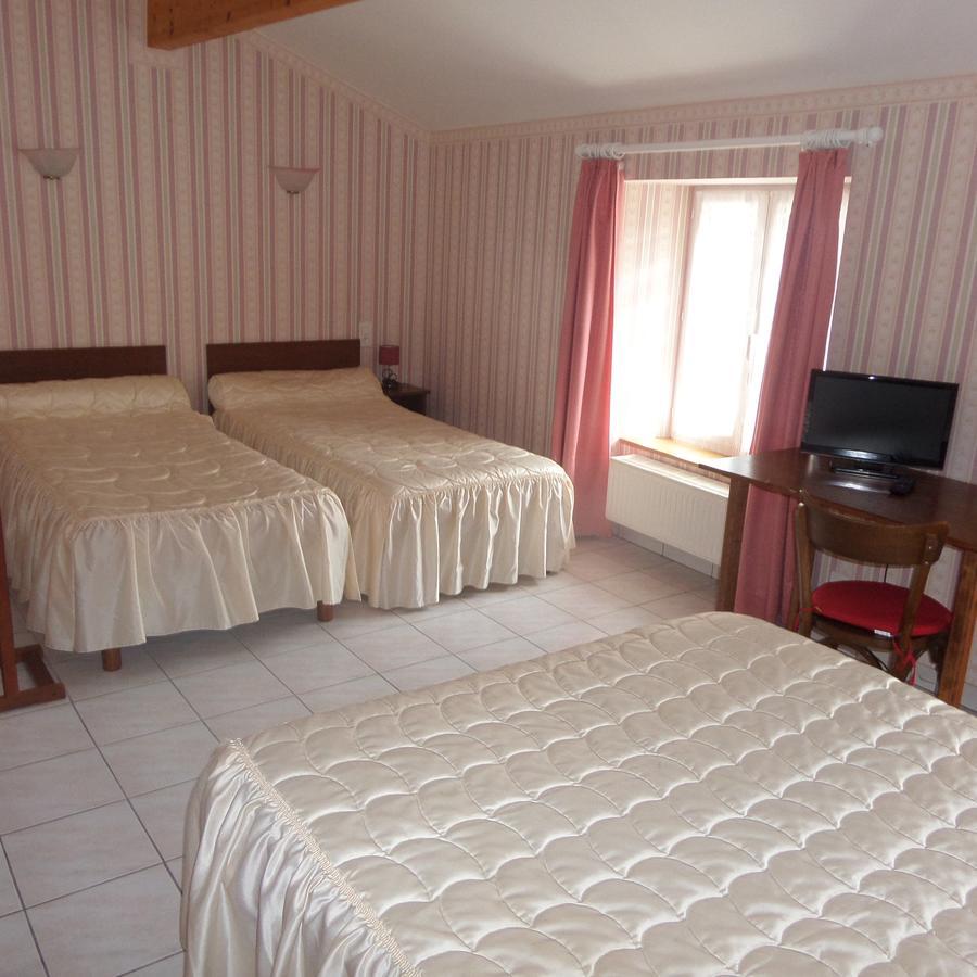 Hotel La Renaissance à Saint-Cirgues-en-Montagne Extérieur photo